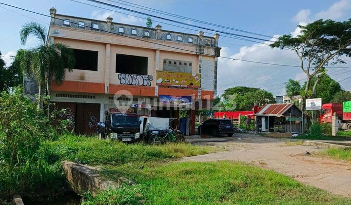 2-Storey Shophouse in Karya Jaya Area Near Keramasan Toll Gate
