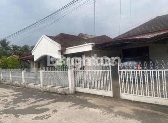 Rumah Siap Huni Tengah Kota Tanah Luas Area Lemabang Dekat Pusri