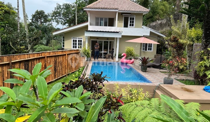 Dijual Villa Bagus dan siap huni dekat dairyland