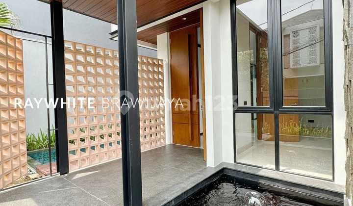 Rumah Modern Siap Huni Lingkungan Tenang Area Kemang