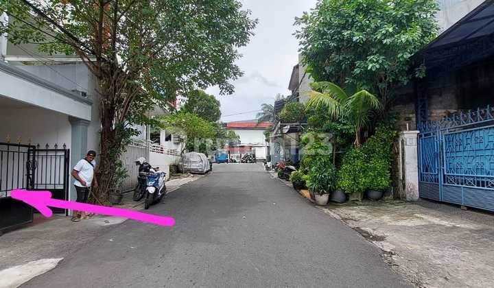 House Suitable for Business Area Raya Hankam Ragunan