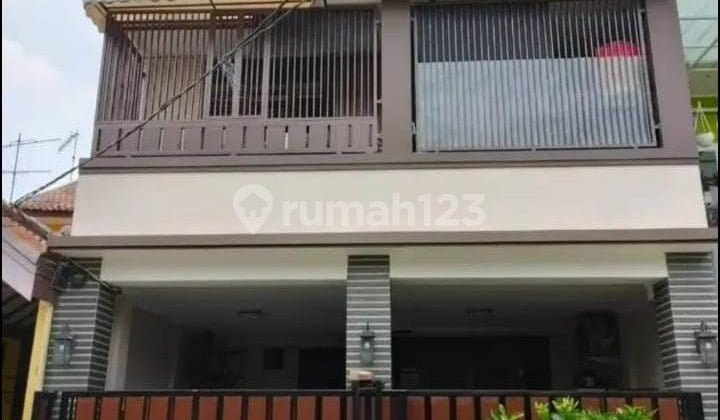 Harga Nego! Rumah 2 Lantai Luas 142M² di Kemang Pratama 2 Bekasi - Siap Huni