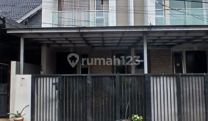 Sewa Rumah Grand Galaxy City - Jalan Kaki ke Mall Galaxy & Rs Hermina!