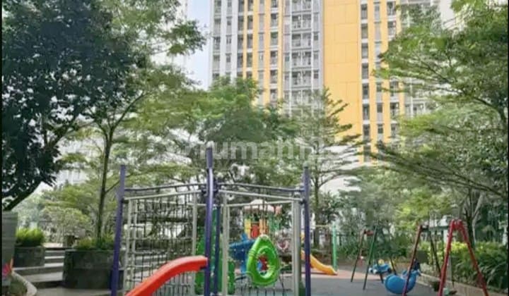 For Rent: The Springlake Summarecon Bekasi Studio Type Semi-Furnished Apartment - Tower Davaliap