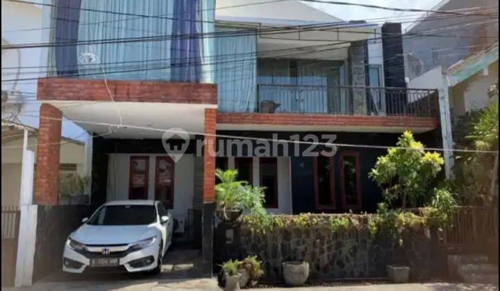 Rumah Cantik Bintaro Sektor 5 – Desain Modern, Semi Furnished, Bebas Banjir