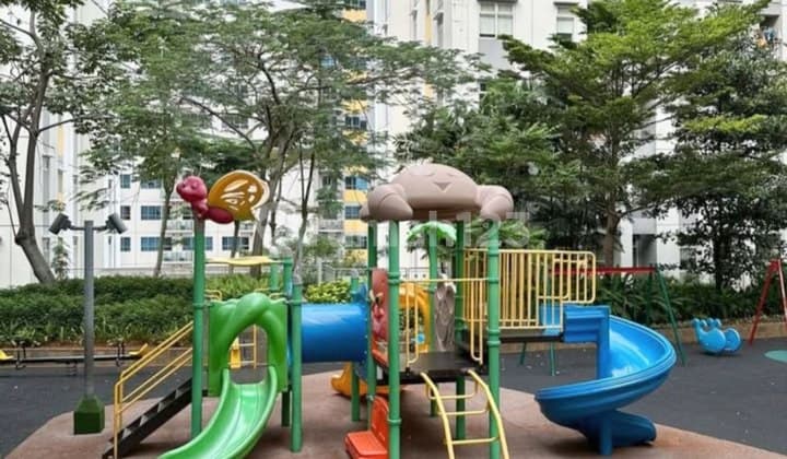 For Rent: Fully Furnished 2BR Apartment with Swimming Pool View at The Springlake Summarecon Bekasi