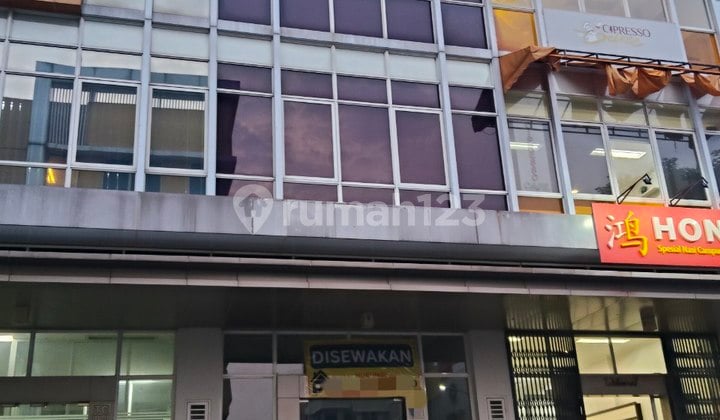 Disewakan Ruko 3 Lantai Summarecon Bekasi Seberang Mall