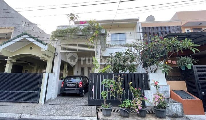 Dijual Rumah 2 Lantai Semi Furnished Di Villa Galaxy - Bekasi Selatan (ryd)