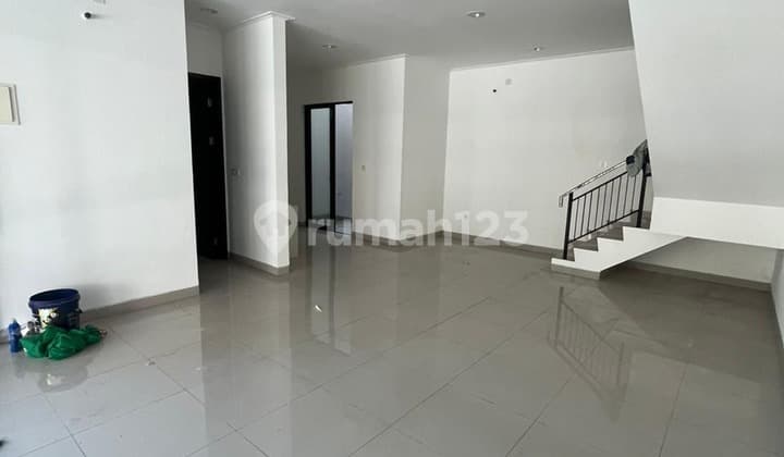 For Sale House Size 8x12.5m² PIK 2 Extension Millennial City Empty