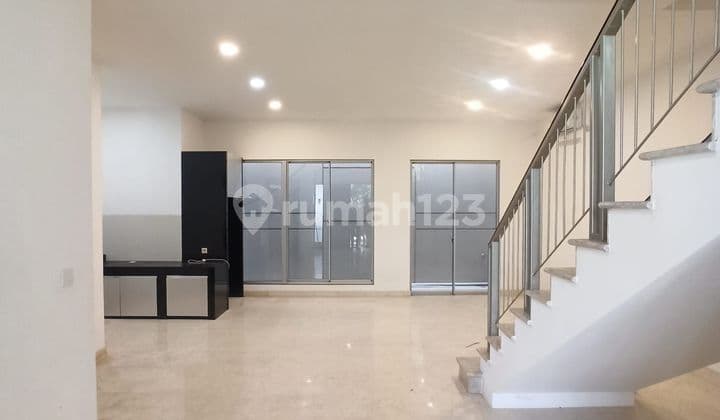 Disewakan Rumah Uk. 8X15m2 Pik Golf Island Kosongan Tahunan