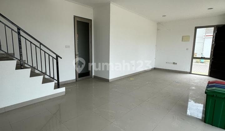 For Sale Pik2 House Size 8x10 Corner 11x10 Unfurnished Brand New