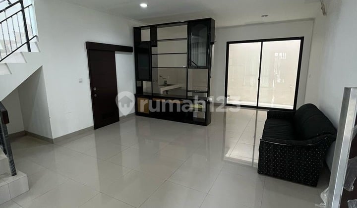 Disewakan Rumah Uk. 6X15m2 Semi Furnished Milenial City Pik2 Siap Huni