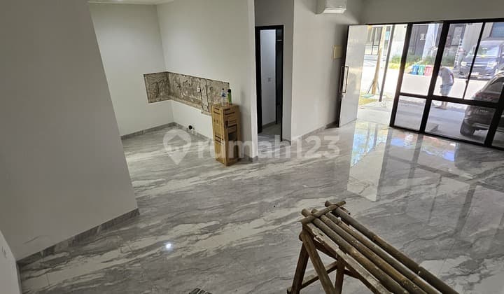 Disewakan Rumah uk 8x12.5m2 Semi Furnished Full Granit Milenial City PIK2 Extension