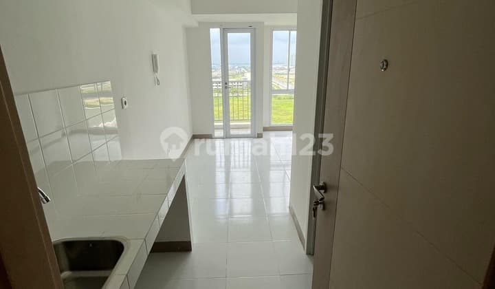 For Rent Tokyo Riverside Studio Apartment 21 m2 Unfurnished + Cheap AC with Free View