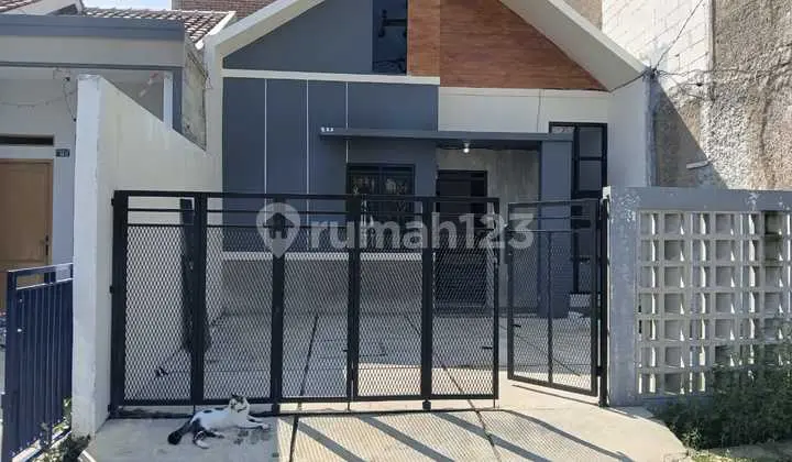 Single-Story Semi-Furnished Minimalist House