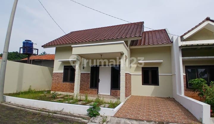 Rumah Baru Dalam Cluster Dijati Asih