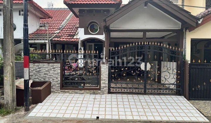 Rumah 2 Lantai Diperumahan Galaxy