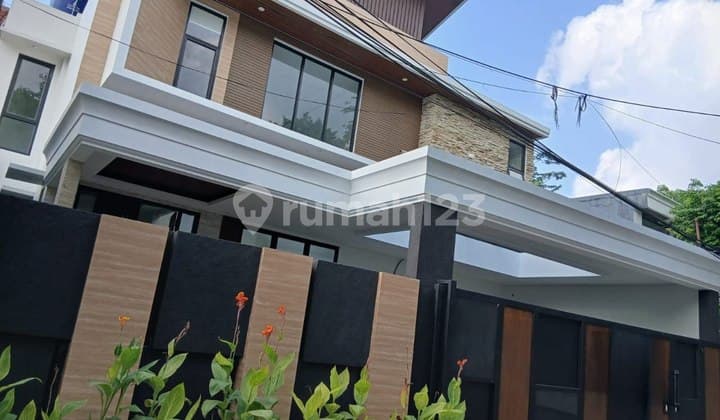 Rumah Mewah 2 Lantai,privet Pool Di Radio Dalem