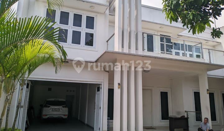 Rumah Kantor Dan Mes Karyawan Dipasar Minggu