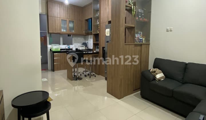 Dijual Rumah Furnished Casa Jardin 2 Lantai Rapih Siap Huni