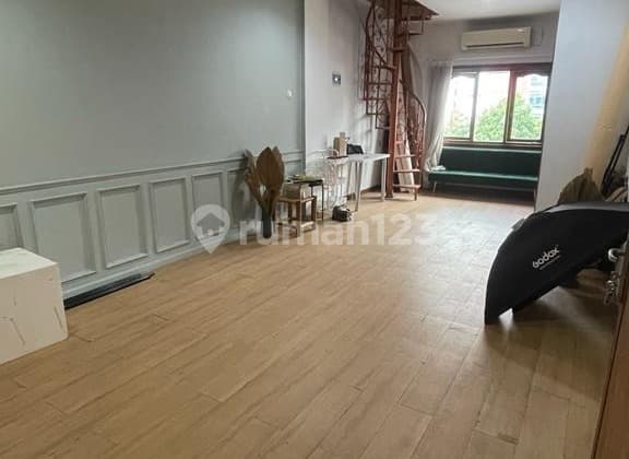 Dijual Cepat Under harga NJOP Ruko 3 lantai Jl Cideng Barat Posisi pinggir jln raya