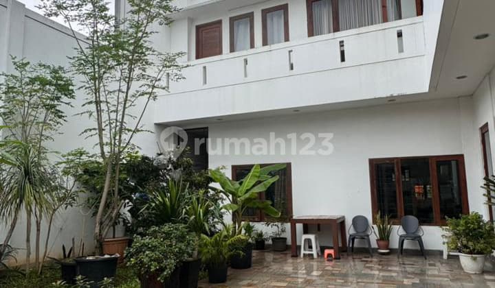 Sell Luxury House in Kebayoran Lama, South Jakarta