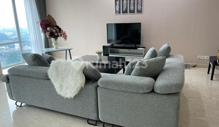 Disewa Apartemen Pakubuwono Residence 2+1 Studyroom uk 184sqm furnished at Jakarta Selatan