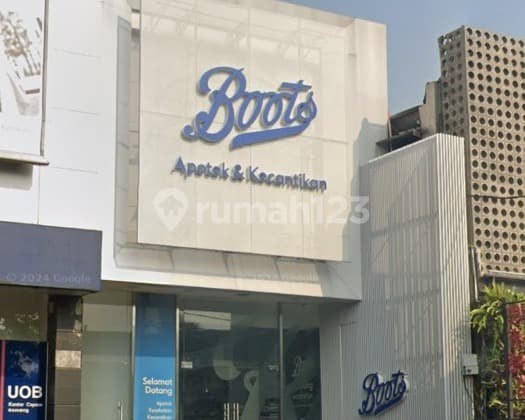 Disewakan Stand alone building Kemang Raya Uk 446sqm 2lt Kawasan ramai JALAN BESAR at Jakarta Selatan