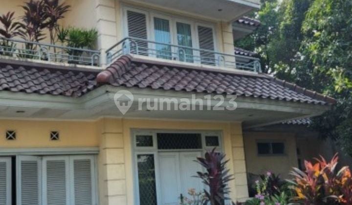 Rumah 2 Lantai Dijual Murah Lokasi Strategis lingkungan nyaman