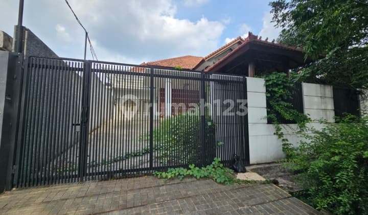 House for Sale by Auction in Wijaya Strategic Location