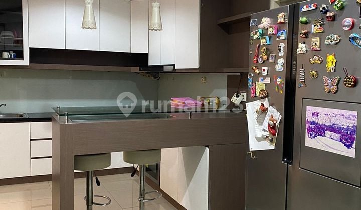 Rumah Di Janur Elok, Kelapa Gading, Jakarta Utara