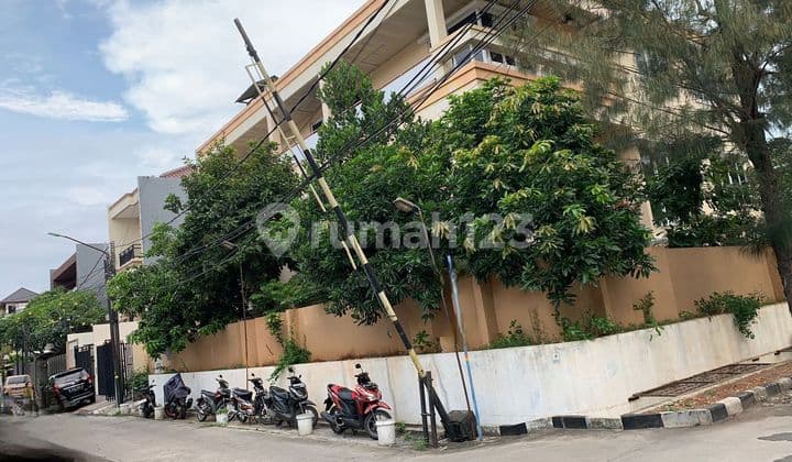 Sunter paradise, huk, 3lantai, jalan besar, 4kamar tidur utama, shm, jual murah, strategis