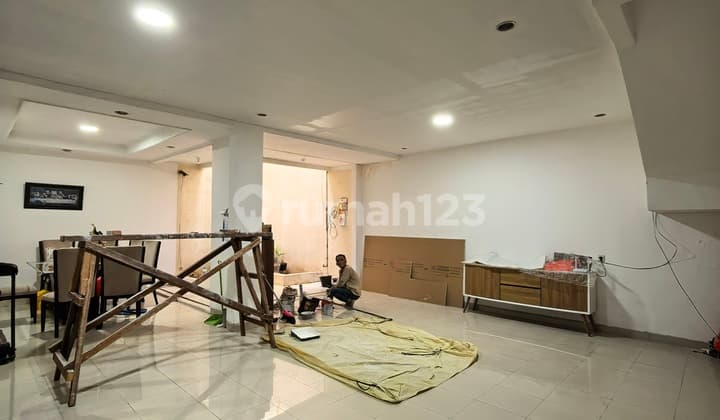 Janur Indah 11X20, Jalan Lebar, 2Lantai, SHM, Murah