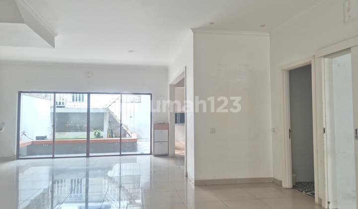 Jgc House Large Body 217M2.