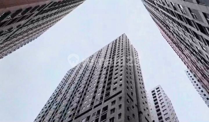 Transpark Juanda Studio strategis view city lt 32