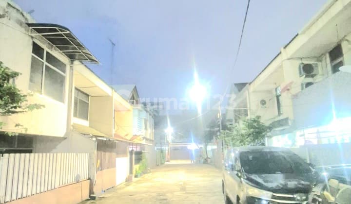 Rumah Pemandangan Jakarta Utara Cluster
