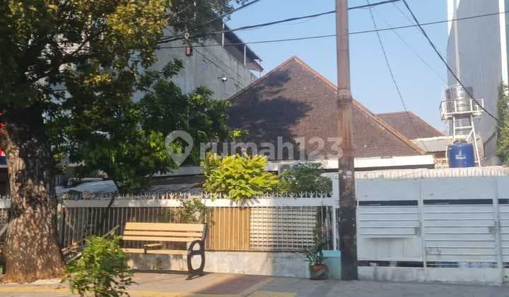 Dijual Rumah Tua Jl. Musi Cideng