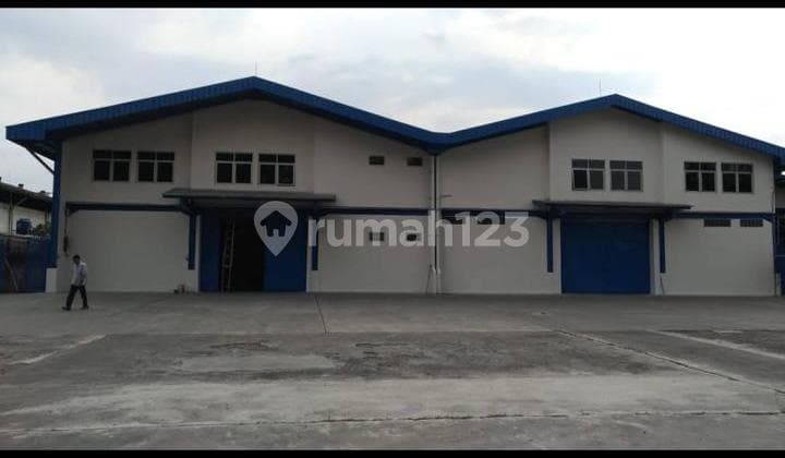 Warehouse 4,500 Square Meters 1 Floor, in Pegangsaan Dua Kelapa Gading