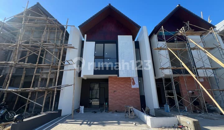 Modern 3 Bedroom House For Sale In South Denpasar