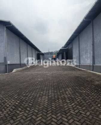 For Sale and Rent || Large Warehouse LT. 7300 M2 Ready to Use Singosari Container Access Near Lawang Toll