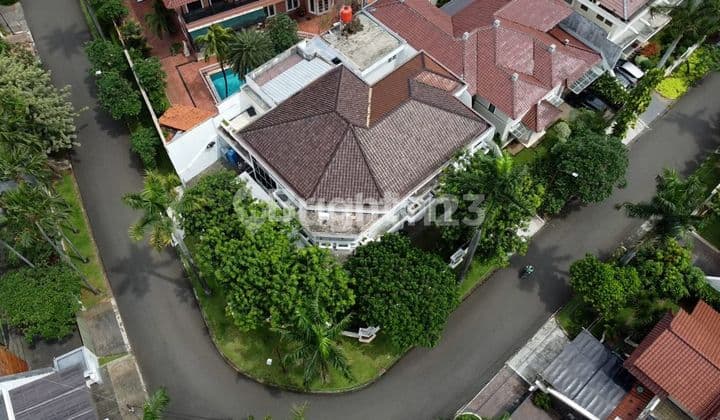 Rumah 2 Lantai Hook LT 660 m2 di Jl Metro Alam, Pondok Indah, Pd. Pinang, Kec. Kby. Lama, Kota Jakarta Selatan, Jakarta