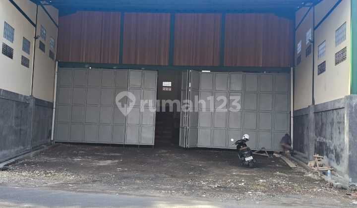 New Warehouse For Sale, Fresh Steel Frame Structure, Location West Denpasar Buluh Indah, Wandira Sakti Street.