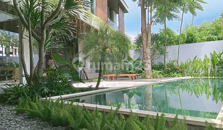 Dijual / Freehold : Brand New Luxury Villa 4 Beds, Jl. Bumbak Umalas, Badung, Bali