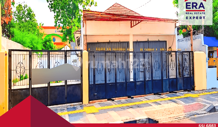 Disewakan Ruko Letak Strategis Di Pinggir Jalan, Cocok Untuk Usaha, Jatinegara, Jakarta Timur