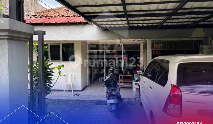Jual Cepat Rumah Hitung Tanah Cocok Untuk Tempat Usaha atau Rumah Tinggal @Raya Pengadegan, Pancoran, Jakarta Selatan