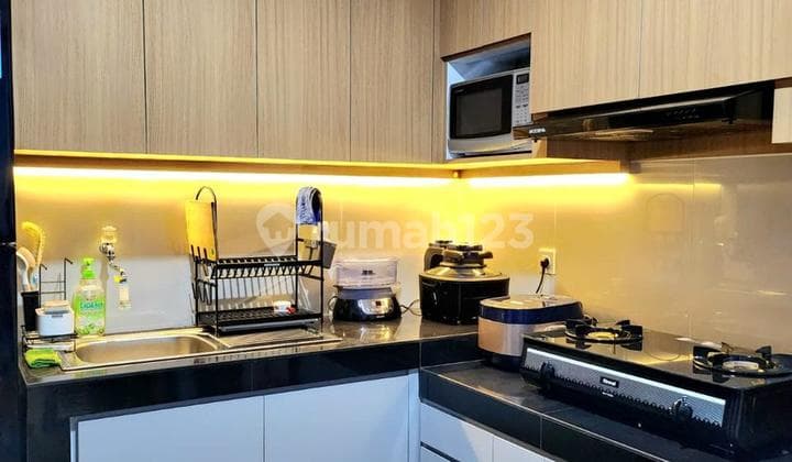 DISEWAKAN RUMAH DI GOLF ISLAND PIK 2 UK 10X25 FULL FURNISH MEWAH