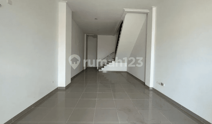 DIJUAL RUKO LARIVIERA 4,5X15 BOULEVARD PIK 2 3 LANTAI