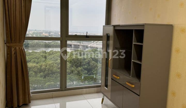 DISEWAKAN APARTEMENT GOLDCOAST 3BR SEMI FURNISH