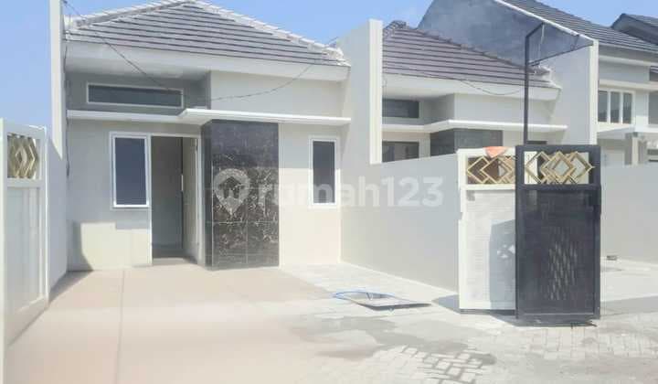 Rumah Baru Taman Gununganyar Surabaya Dekat Medokan Rungkut,Merr