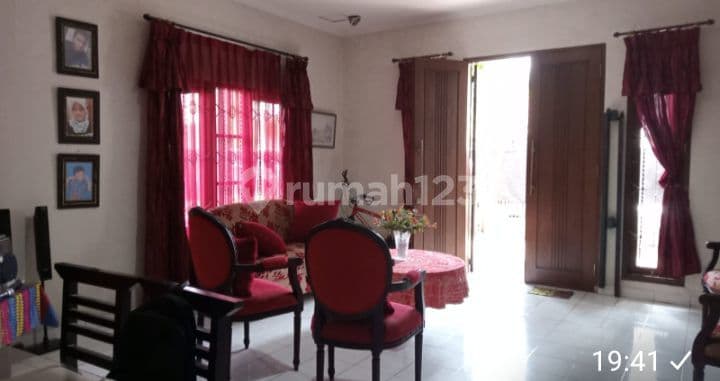 For Sale: 1.5-Story House in Regency Melati Mas with SHM